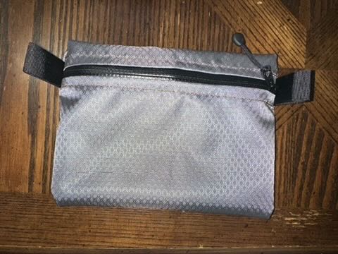 A zippered pouch, an example of easy myog projects